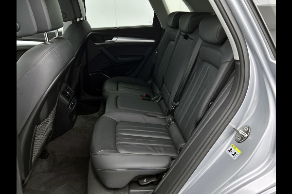 Audi Q5 55 TFSI e S-Line edition Competition(Dealer OndH, Navi, Carplay, Digi Dash, StoelV, Adapt Cruise, Parkeersensoren, Etc) Audi Q5 55 TFSI e S-Line edition Competition(Dealer OndH, Navi, Carplay, Digi Dash, StoelV, Adapt Cruise, Parkeersensoren, Etc)