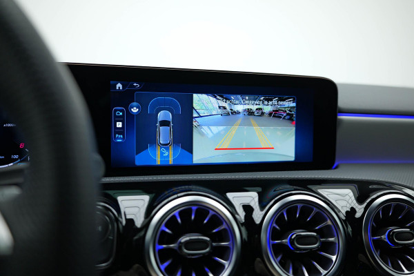 Mercedes-Benz A-Klasse A250 e AMG Line |Pano|ALPINEGRAU|Ambient|Dodehoek| Mercedes-Benz A-Klasse A250 e AMG Line |Pano|ALPINEGRAU|Ambient|Dodehoek|