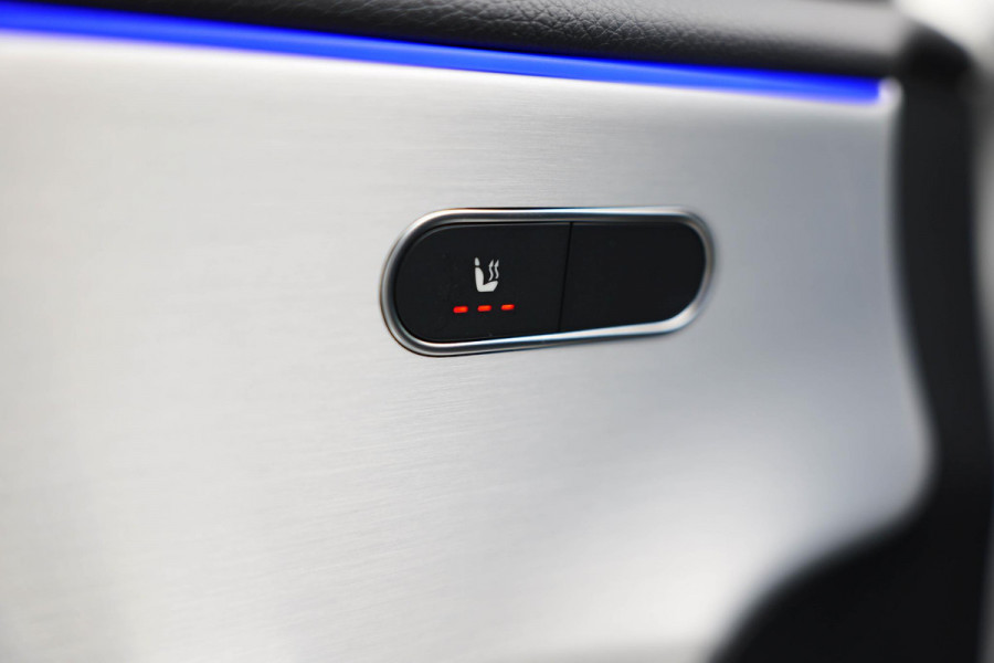 Mercedes-Benz A-Klasse A250 e AMG Line |Pano|ALPINEGRAU|Ambient|Dodehoek| Mercedes-Benz A-Klasse A250 e AMG Line |Pano|ALPINEGRAU|Ambient|Dodehoek|