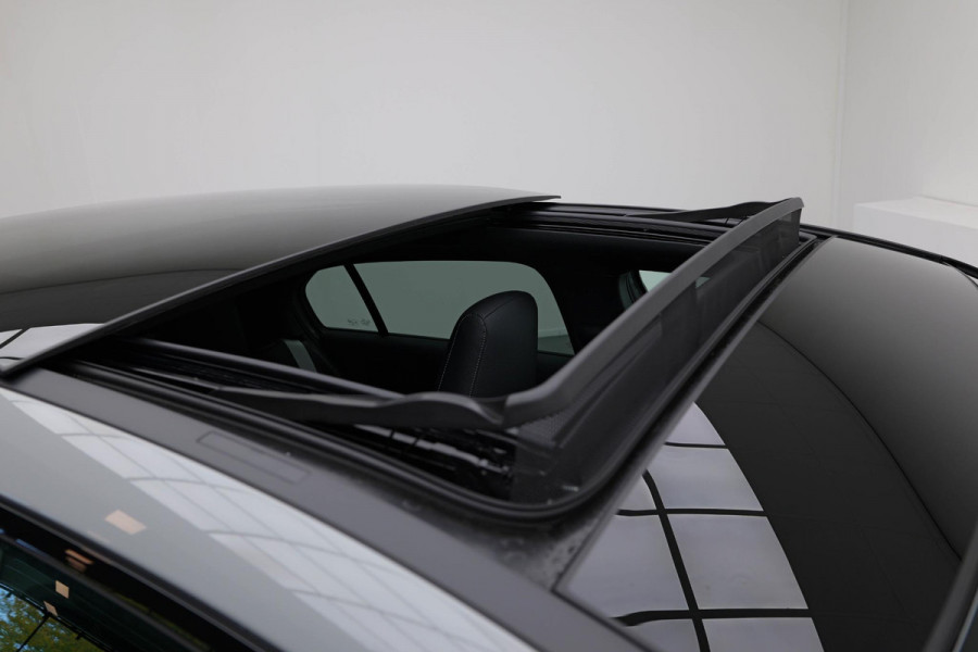 Mercedes-Benz A-Klasse A250 e AMG Line |Pano|ALPINEGRAU|Ambient|Dodehoek| Mercedes-Benz A-Klasse A250 e AMG Line |Pano|ALPINEGRAU|Ambient|Dodehoek|