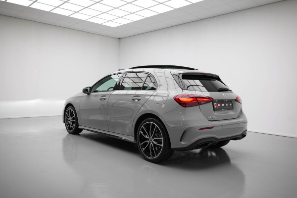 Mercedes-Benz A-Klasse A250 e AMG Line |Pano|ALPINEGRAU|Ambient|Dodehoek| Mercedes-Benz A-Klasse A250 e AMG Line |Pano|ALPINEGRAU|Ambient|Dodehoek|