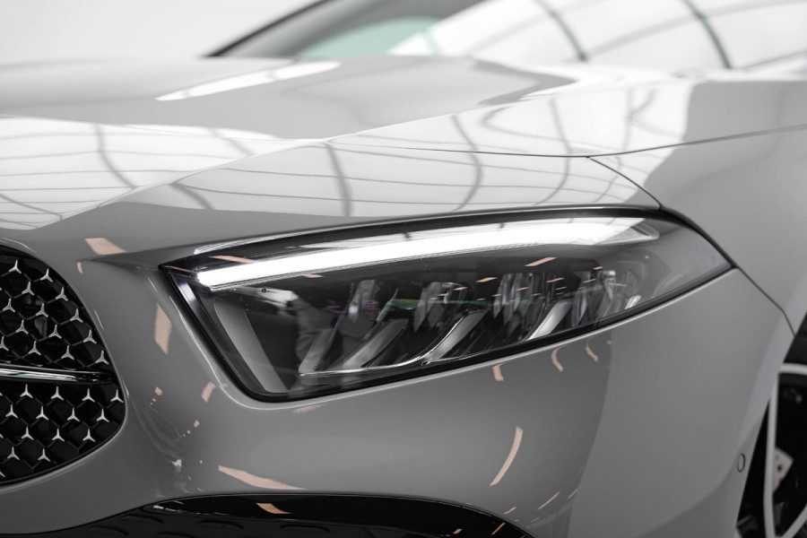 Mercedes-Benz A-Klasse A250 e AMG Line |Pano|ALPINEGRAU|Ambient|Dodehoek| Mercedes-Benz A-Klasse A250 e AMG Line |Pano|ALPINEGRAU|Ambient|Dodehoek|