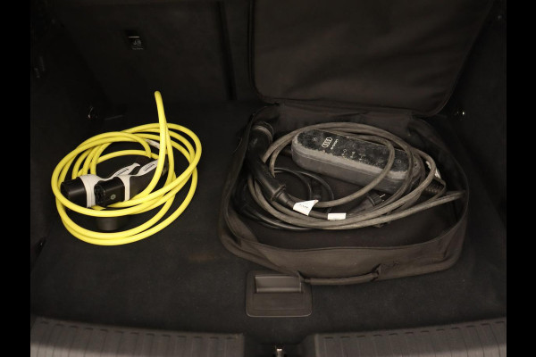 Audi A3 45 TFSI e S Line | Stoelverwarming | Camera | Sfeerverlichting | Virtual Cockpit | Carplay | Navigatie | Sportstoelen | 18'' | Climate control | PHEV | Plug In Audi A3 45 TFSI e S Line | Stoelverwarming | Camera | Sfeerverlichting | Virtual Cockpit | Carplay | Navigatie | Sportstoelen | 18'' | Climate control | PHEV | Plug In