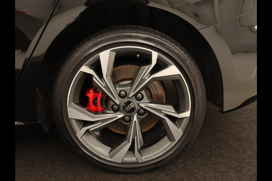 Audi A3 45 TFSI e S Line | Stoelverwarming | Camera | Sfeerverlichting | Virtual Cockpit | Carplay | Navigatie | Sportstoelen | 18'' | Climate control | PHEV | Plug In Audi A3 45 TFSI e S Line | Stoelverwarming | Camera | Sfeerverlichting | Virtual Cockpit | Carplay | Navigatie | Sportstoelen | 18'' | Climate control | PHEV | Plug In