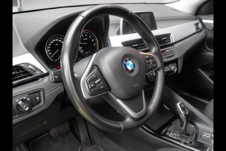 BMW X2 sDrive18i EXECUTIVE | AUTOMAAT | LED | ELEK KLEP | NAVIGATIE | NL-AUTO!! BMW X2 sDrive18i EXECUTIVE | AUTOMAAT | LED | ELEK KLEP | NAVIGATIE | NL-AUTO!!