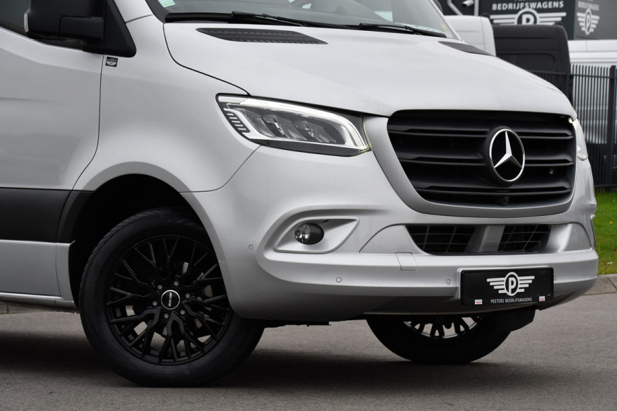 Mercedes-Benz Sprinter 319 V6 3.0 CDI L3H2 DC PB Edition Full options, Adaptieve Cruise, 360 Camera, 10,5'' Mbux, LED, Automaat, BPM Vrij! Mercedes-Benz Sprinter 319 V6 3.0 CDI L3H2 DC PB Edition Full options, Adaptieve Cruise, 360 Camera, 10,5'' Mbux, LED, Automaat, BPM Vrij!