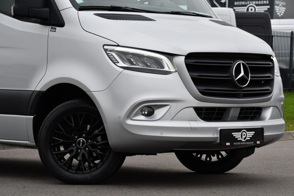Mercedes-Benz Sprinter 319 V6 3.0 CDI L3H2 DC PB Edition Full options, Adaptieve Cruise, 360 Camera, 10,5'' Mbux, LED, Automaat, BPM Vrij! Mercedes-Benz Sprinter 319 V6 3.0 CDI L3H2 DC PB Edition Full options, Adaptieve Cruise, 360 Camera, 10,5'' Mbux, LED, Automaat, BPM Vrij!