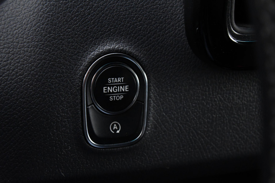 Mercedes-Benz Sprinter 319 V6 3.0 CDI L3H2 DC PB Edition Full options, Adaptieve Cruise, 360 Camera, 10,5'' Mbux, LED, Automaat, BPM Vrij! Mercedes-Benz Sprinter 319 V6 3.0 CDI L3H2 DC PB Edition Full options, Adaptieve Cruise, 360 Camera, 10,5'' Mbux, LED, Automaat, BPM Vrij!