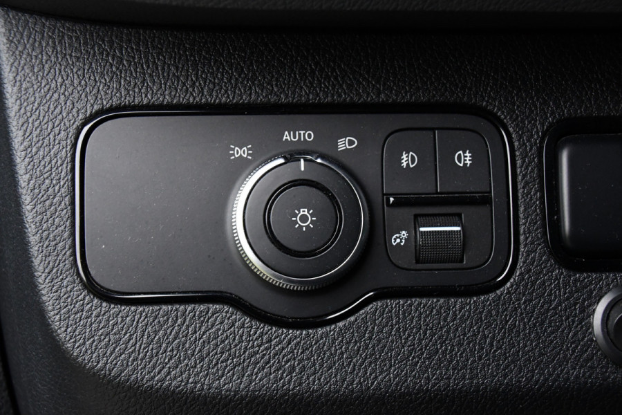 Mercedes-Benz Sprinter 319 V6 3.0 CDI L3H2 DC PB Edition Full options, Adaptieve Cruise, 360 Camera, 10,5'' Mbux, LED, Automaat, BPM Vrij! Mercedes-Benz Sprinter 319 V6 3.0 CDI L3H2 DC PB Edition Full options, Adaptieve Cruise, 360 Camera, 10,5'' Mbux, LED, Automaat, BPM Vrij!