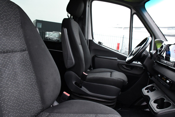Mercedes-Benz Sprinter 319 V6 3.0 CDI L3H2 DC PB Edition Full options, Adaptieve Cruise, 360 Camera, 10,5'' Mbux, LED, Automaat, BPM Vrij! Mercedes-Benz Sprinter 319 V6 3.0 CDI L3H2 DC PB Edition Full options, Adaptieve Cruise, 360 Camera, 10,5'' Mbux, LED, Automaat, BPM Vrij!