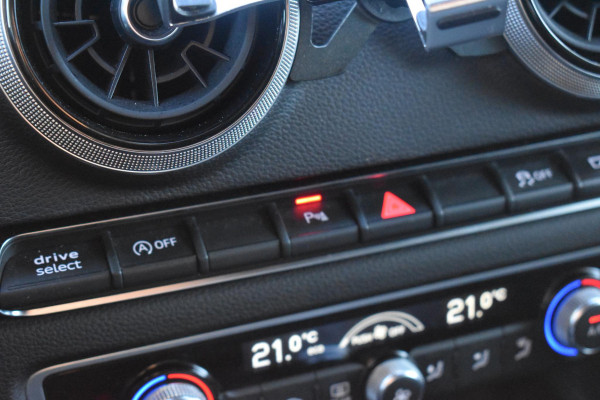 Audi A3 Sportback 1.4 TFSI CoD Sport S Line Edition Virtual Lane ACC Audi A3 Sportback 1.4 TFSI CoD Sport S Line Edition Virtual Lane ACC