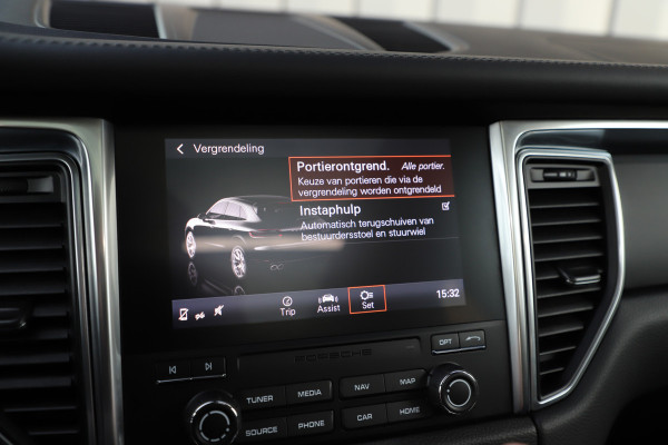 Porsche Macan 2.0 | 252PK | Luchtvering (PASM) | Pano | 14-Weg Comfortstoelen | Memory | Bose | Matrix-led | Stoelverw. | Trekhaak | Dealer on