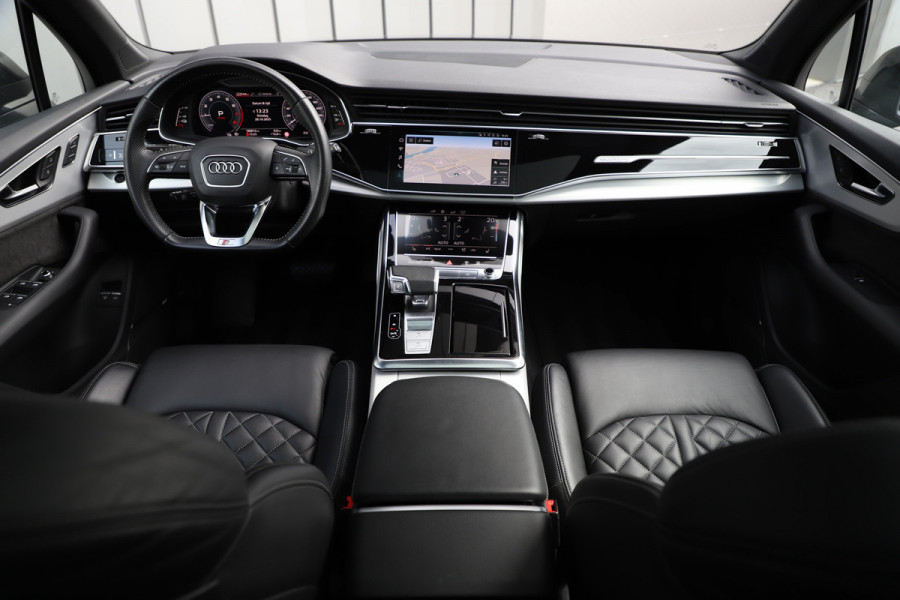 Audi Q7 55 TFSI e quattro S-line | 394PK | Luchtvering | Keyless-go | Sfeerverlichting | Memory | Bose | Pano | Leder | ACC | Standkache Audi Q7 55 TFSI e quattro S-line | 394PK | Luchtvering | Keyless-go | Sfeerverlichting | Memory | Bose | Pano | Leder | ACC | Standkache