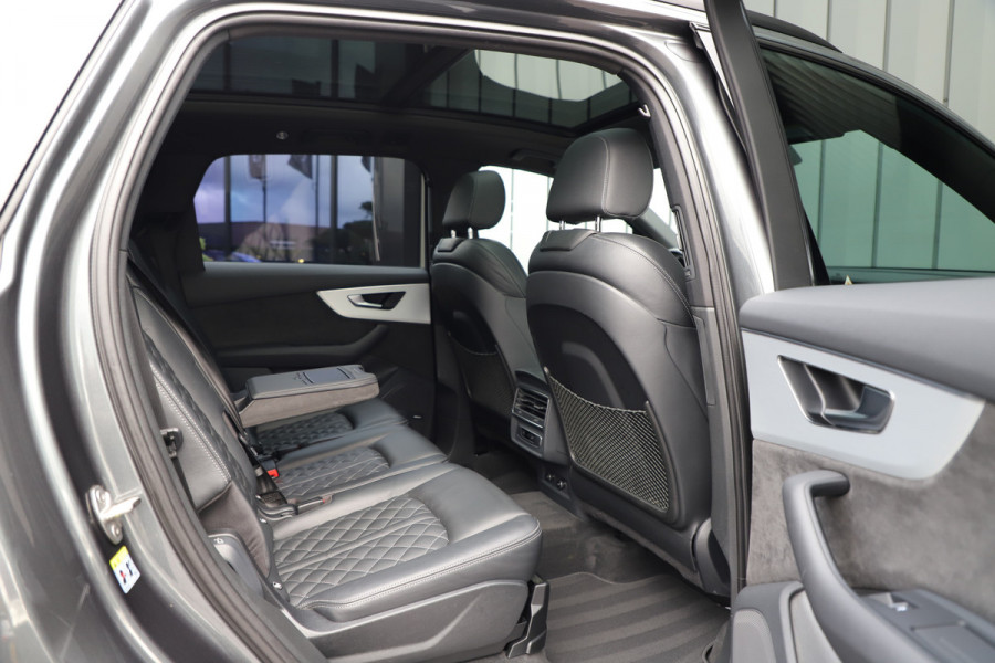 Audi Q7 55 TFSI e quattro S-line | 394PK | Luchtvering | Keyless-go | Sfeerverlichting | Memory | Bose | Pano | Leder | ACC | Standkache Audi Q7 55 TFSI e quattro S-line | 394PK | Luchtvering | Keyless-go | Sfeerverlichting | Memory | Bose | Pano | Leder | ACC | Standkache
