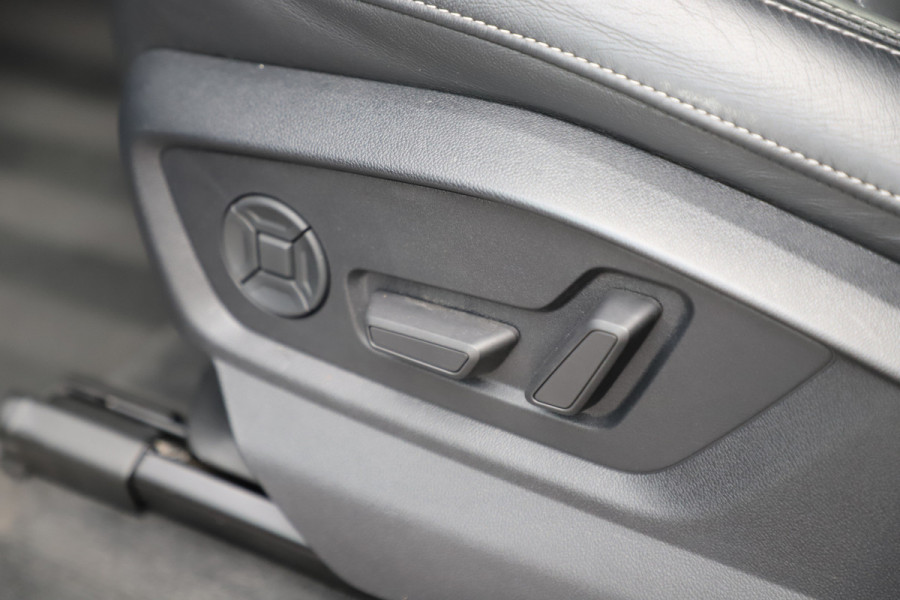 Audi Q7 55 TFSI e quattro S-line | 394PK | Luchtvering | Keyless-go | Sfeerverlichting | Memory | Bose | Pano | Leder | ACC | Standkache Audi Q7 55 TFSI e quattro S-line | 394PK | Luchtvering | Keyless-go | Sfeerverlichting | Memory | Bose | Pano | Leder | ACC | Standkache