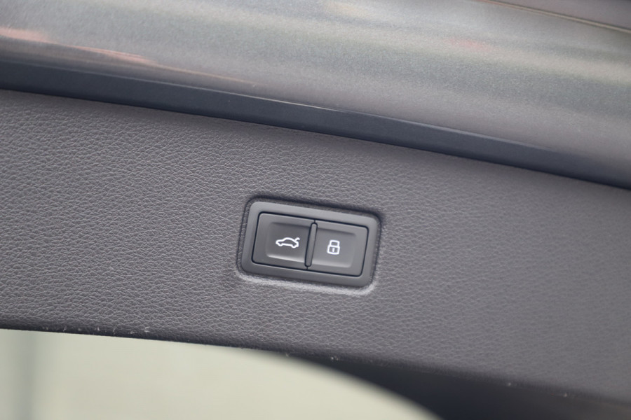 Audi Q7 55 TFSI e quattro S-line | 394PK | Luchtvering | Keyless-go | Sfeerverlichting | Memory | Bose | Pano | Leder | ACC | Standkache Audi Q7 55 TFSI e quattro S-line | 394PK | Luchtvering | Keyless-go | Sfeerverlichting | Memory | Bose | Pano | Leder | ACC | Standkache