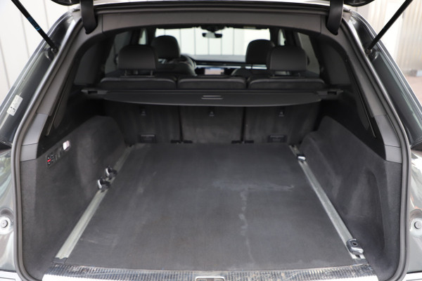 Audi Q7 55 TFSI e quattro S-line | 394PK | Luchtvering | Keyless-go | Sfeerverlichting | Memory | Bose | Pano | Leder | ACC | Standkache Audi Q7 55 TFSI e quattro S-line | 394PK | Luchtvering | Keyless-go | Sfeerverlichting | Memory | Bose | Pano | Leder | ACC | Standkache
