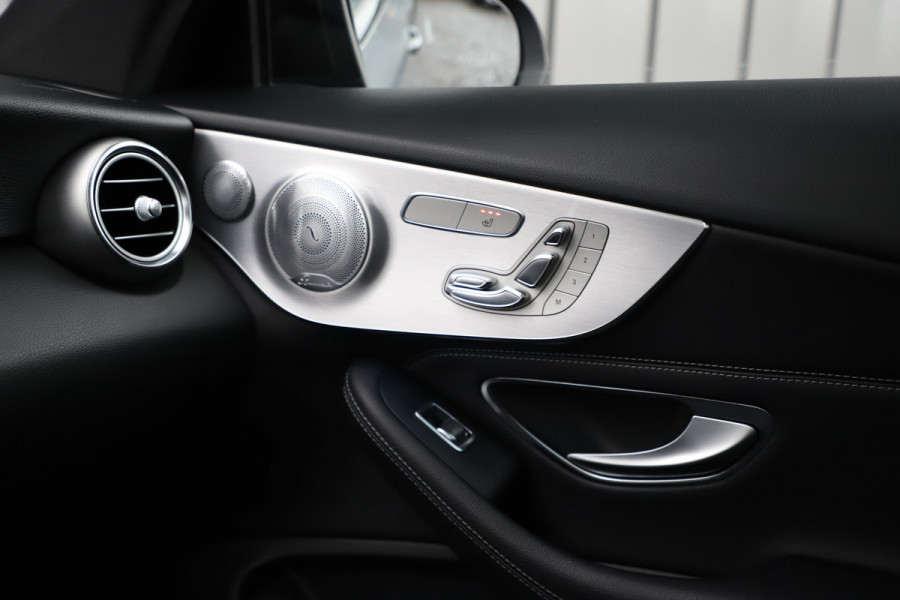Mercedes-Benz C-Klasse Coupé 250 Night Edition Aut9 | 211PK | Pano | Memory | Burmester | Sfeerverlichting | ILS | Seleniet Magno | NL-Auto | 2018. Mercedes-Benz C-Klasse Coupé 250 Night Edition Aut9 | 211PK | Pano | Memory | Burmester | Sfeerverlichting | ILS | Seleniet Magno | NL-Auto | 2018.
