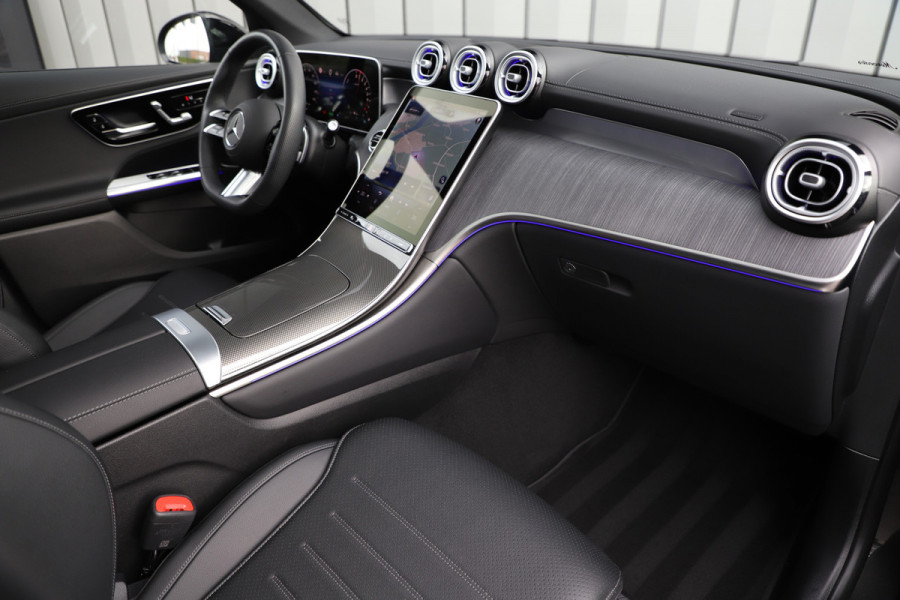 Mercedes-Benz GLC 400e AMG 4-Matic | 381PK | Pano | Sfeerverlichting | Digital-light | Memory | Distronic+ | Trekhaak | Standkachel | Stuurwielver Mercedes-Benz GLC 400e AMG 4-Matic | 381PK | Pano | Sfeerverlichting | Digital-light | Memory | Distronic+ | Trekhaak | Standkachel | Stuurwielver