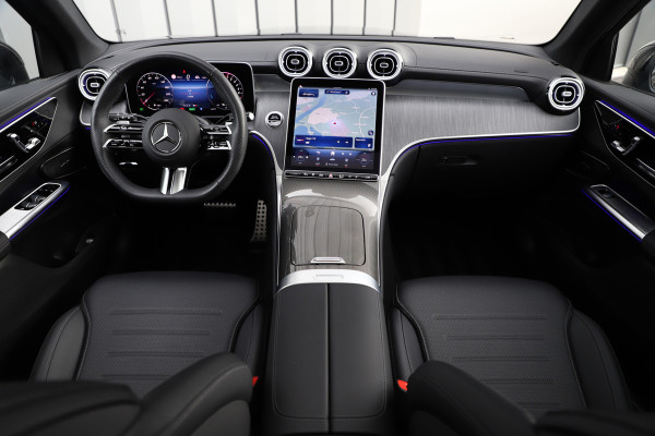 Mercedes-Benz GLC 400e AMG 4-Matic | 381PK | Pano | Sfeerverlichting | Digital-light | Memory | Distronic+ | Trekhaak | Standkachel | Stuurwielver Mercedes-Benz GLC 400e AMG 4-Matic | 381PK | Pano | Sfeerverlichting | Digital-light | Memory | Distronic+ | Trekhaak | Standkachel | Stuurwielver