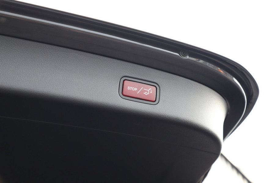 Mercedes-Benz GLC 400e AMG 4-Matic | 381PK | Pano | Sfeerverlichting | Digital-light | Memory | Distronic+ | Trekhaak | Standkachel | Stuurwielver Mercedes-Benz GLC 400e AMG 4-Matic | 381PK | Pano | Sfeerverlichting | Digital-light | Memory | Distronic+ | Trekhaak | Standkachel | Stuurwielver