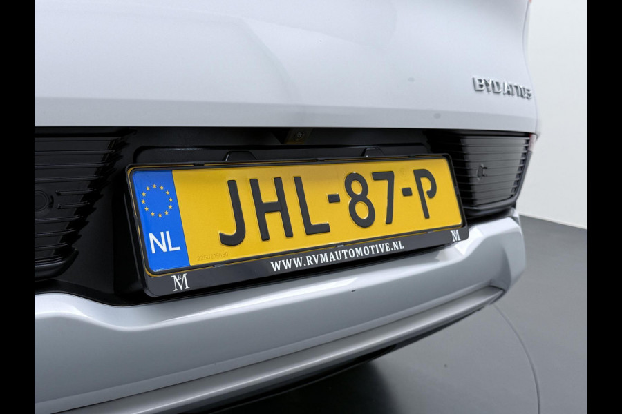 BYD ATTO 3 Comfort 60 kWh Onderhoud gehad bij BYD direct leverbaar RIJKLAAR INCL. FABR. GARANTIE T/M 2029 | AANDRIJFLIJN EN ACCU ZELFS T/M 203 BYD ATTO 3 Comfort 60 kWh Onderhoud gehad bij BYD direct leverbaar RIJKLAAR INCL. FABR. GARANTIE T/M 2029 | AANDRIJFLIJN EN ACCU ZELFS T/M 203