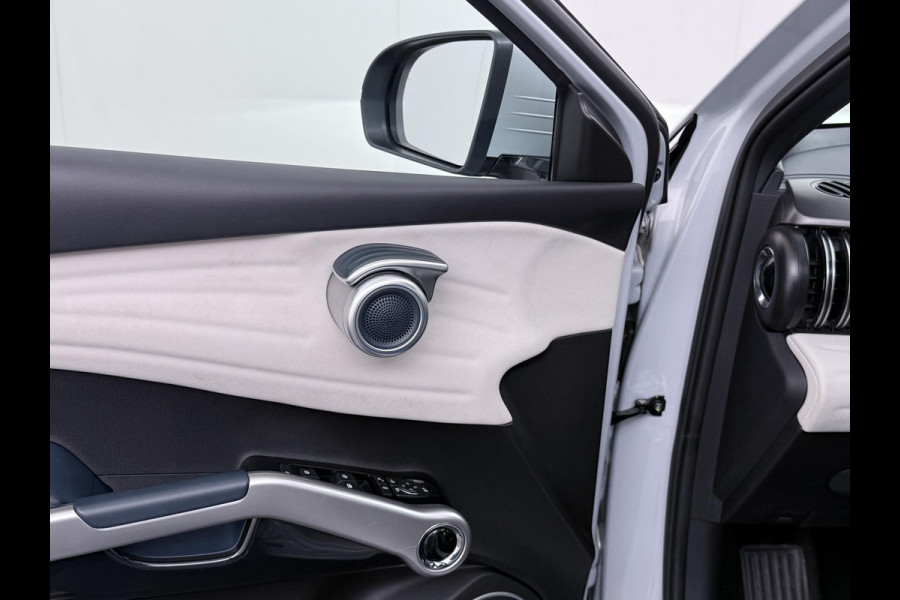 BYD ATTO 3 Comfort 60 kWh Onderhoud gehad bij BYD direct leverbaar RIJKLAAR INCL. FABR. GARANTIE T/M 2029 | AANDRIJFLIJN EN ACCU ZELFS T/M 203 BYD ATTO 3 Comfort 60 kWh Onderhoud gehad bij BYD direct leverbaar RIJKLAAR INCL. FABR. GARANTIE T/M 2029 | AANDRIJFLIJN EN ACCU ZELFS T/M 203