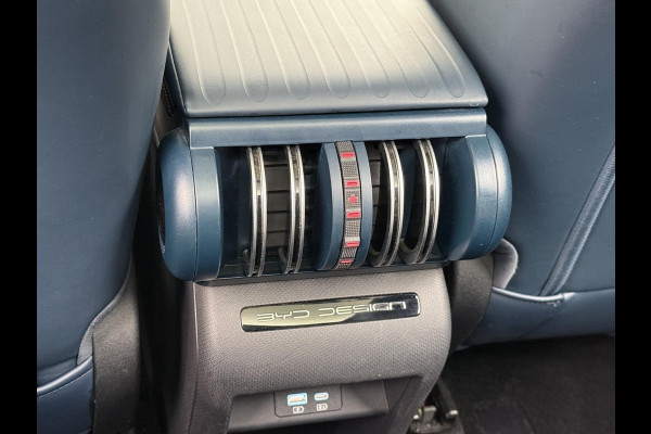 BYD ATTO 3 Comfort 60 kWh Onderhoud gehad bij BYD direct leverbaar RIJKLAAR INCL. FABR. GARANTIE T/M 2029 | AANDRIJFLIJN EN ACCU ZELFS T/M 203 BYD ATTO 3 Comfort 60 kWh Onderhoud gehad bij BYD direct leverbaar RIJKLAAR INCL. FABR. GARANTIE T/M 2029 | AANDRIJFLIJN EN ACCU ZELFS T/M 203