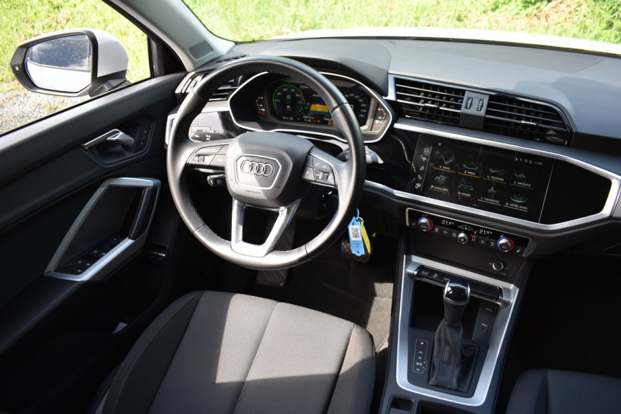 Audi Q3 45 TFSIe 245PK S-TRONIC HYBRID S-LINE VIRTUAL/PDC/CARPLAY