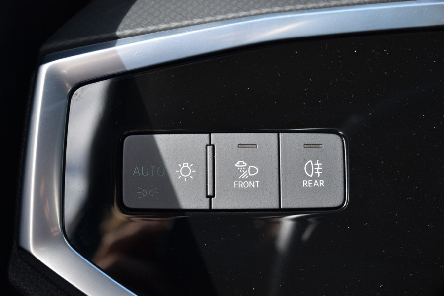 Audi Q3 45 TFSIe 245PK S-TRONIC HYBRID S-LINE VIRTUAL/PDC/CARPLAY