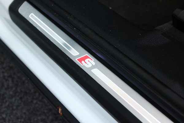 Audi Q3 45 TFSIe 245PK S-TRONIC HYBRID S-LINE VIRTUAL/PDC/CARPLAY