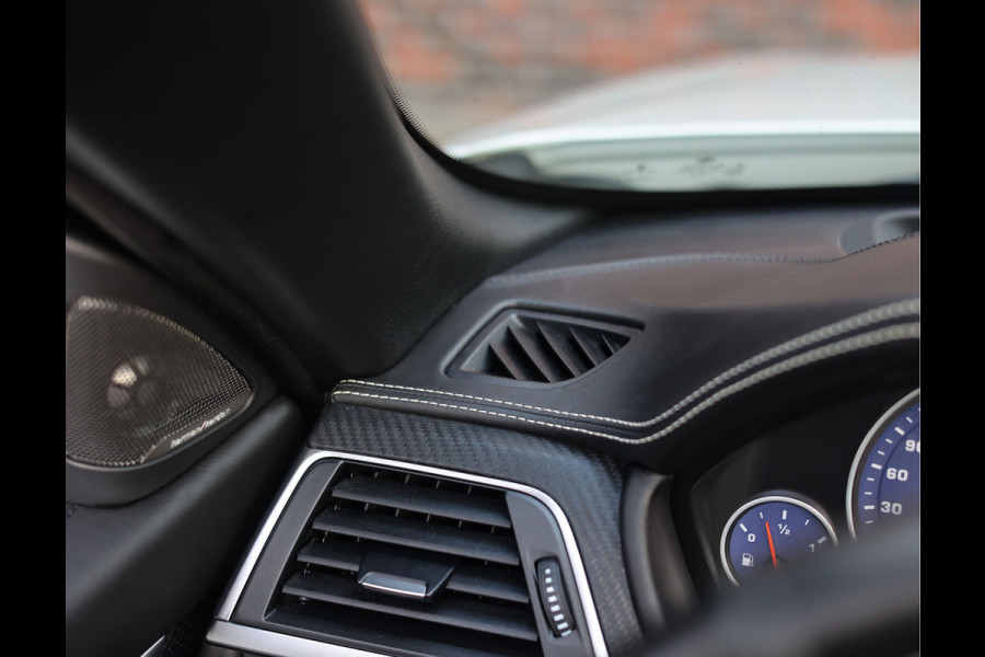 Alpina B4 S Cabrio | HUD - Airscarf - Camera Alpina B4 S Cabrio | HUD - Airscarf - Camera