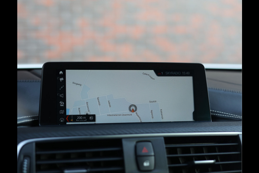 Alpina B4 S Cabrio | HUD - Airscarf - Camera Alpina B4 S Cabrio | HUD - Airscarf - Camera