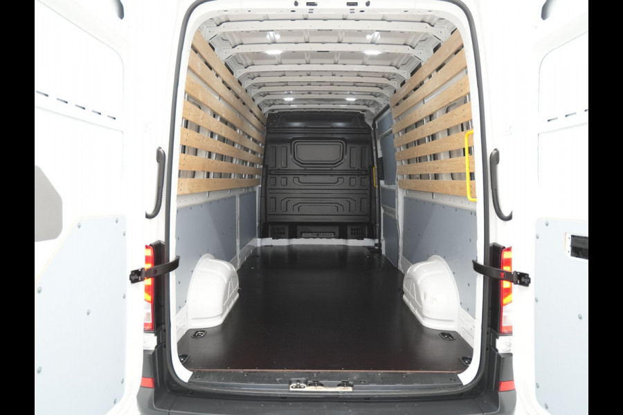Volkswagen Crafter 35 2.0 TDI 140pk DSG L4H3 Comfortline EURO VI Navigatie Pdc Cruise Carplay