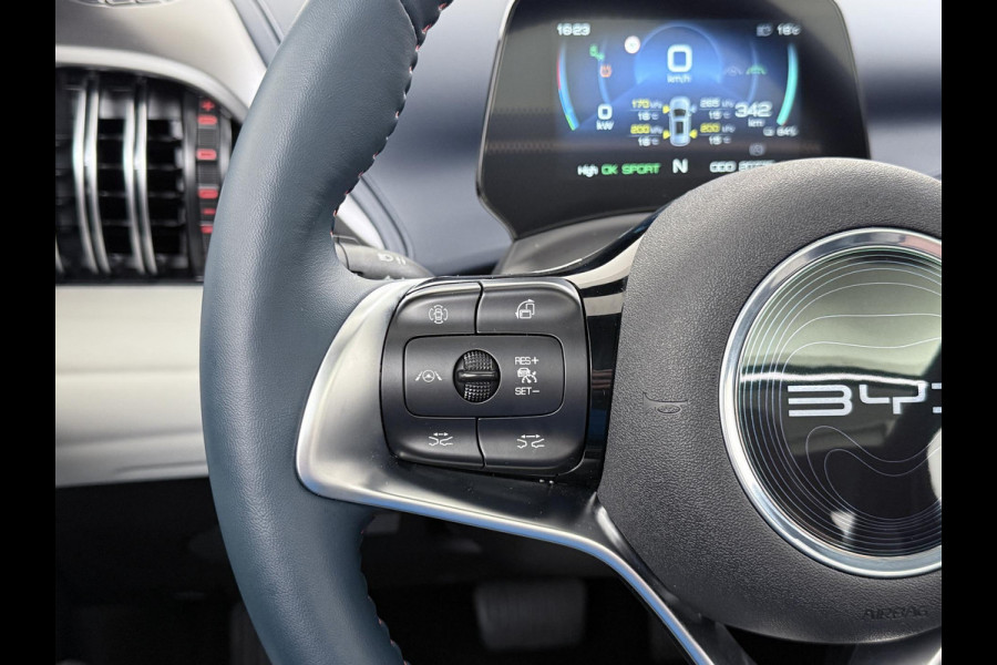 BYD ATTO 3 Comfort 60 kWh RIJKLAAR INCL. FABR. GARANTIE T/M 2029 | AANDRIJFLIJN EN ACCU ZELFS T/M 203 BYD ATTO 3 Comfort 60 kWh RIJKLAAR INCL. FABR. GARANTIE T/M 2029 | AANDRIJFLIJN EN ACCU ZELFS T/M 203