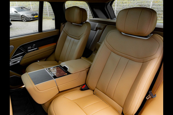Land Rover Range Rover 3.0 P550e Autobiography - Pano - Shadow Pack - Homelink - Koelvak Land Rover Range Rover 3.0 P550e Autobiography - Pano - Shadow Pack - Homelink - Koelvak