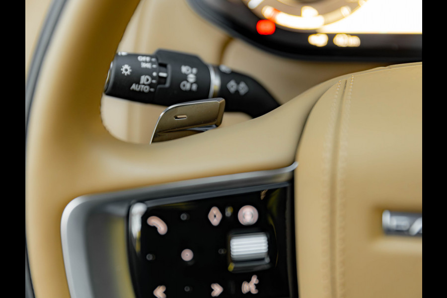 Land Rover Range Rover 3.0 P550e Autobiography - Pano - Shadow Pack - Homelink - Koelvak Land Rover Range Rover 3.0 P550e Autobiography - Pano - Shadow Pack - Homelink - Koelvak