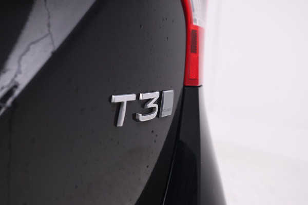 Volvo V60 1.5 T3 Polar+ Automaat, Winter pakket! Cruise Volvo V60 1.5 T3 Polar+ Automaat, Winter pakket! Cruise