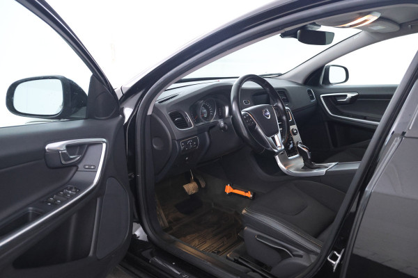 Volvo V60 1.5 T3 Polar+ Automaat, Winter pakket! Cruise Volvo V60 1.5 T3 Polar+ Automaat, Winter pakket! Cruise