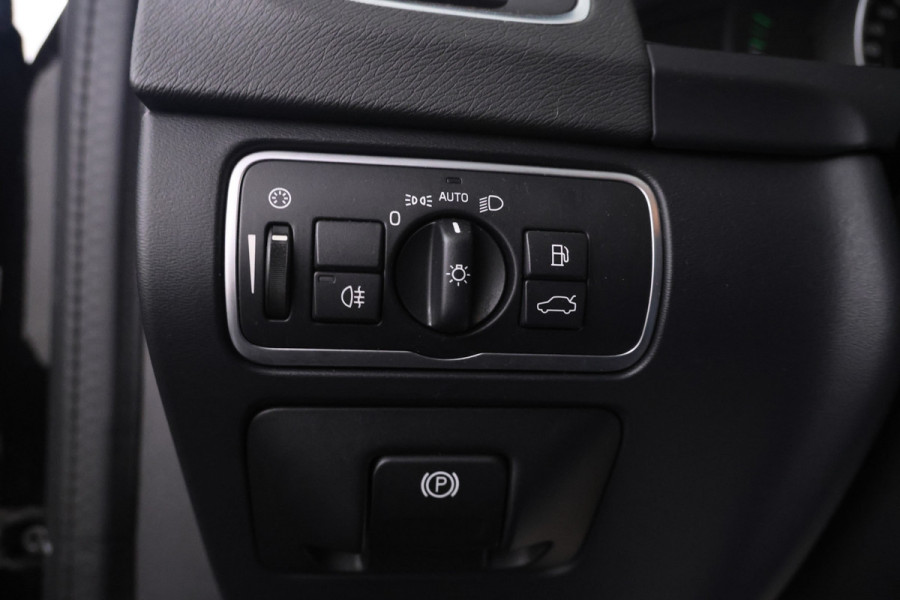 Volvo V60 1.5 T3 Polar+ Automaat, Winter pakket! Cruise Volvo V60 1.5 T3 Polar+ Automaat, Winter pakket! Cruise