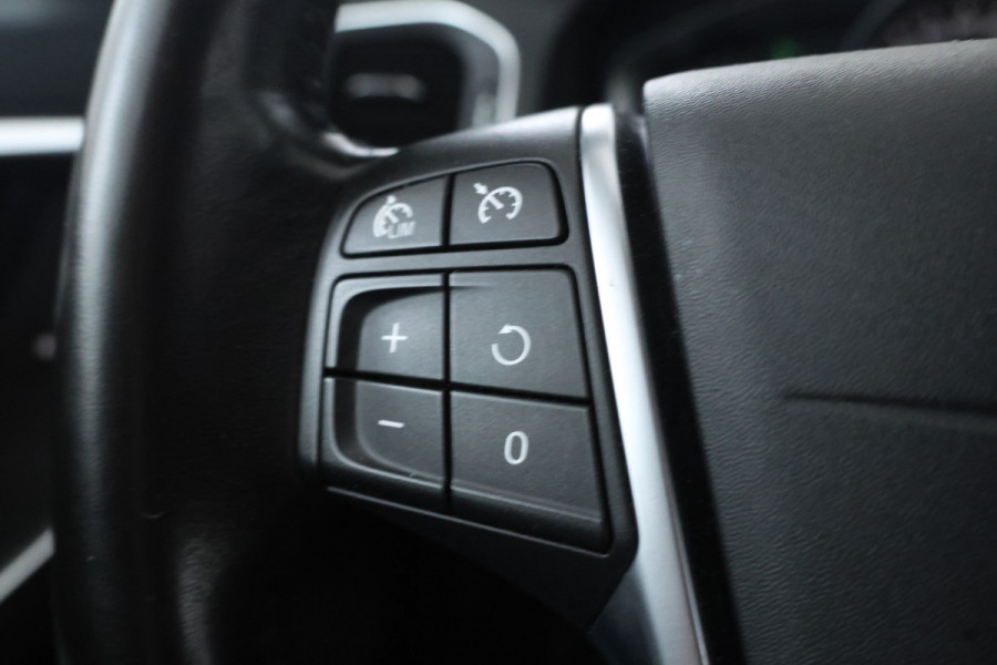 Volvo V60 1.5 T3 Polar+ Automaat, Winter pakket! Cruise Volvo V60 1.5 T3 Polar+ Automaat, Winter pakket! Cruise