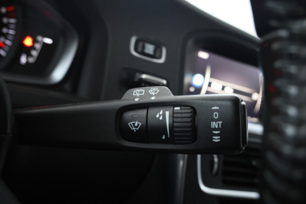 Volvo V60 1.5 T3 Polar+ Automaat, Winter pakket! Cruise Volvo V60 1.5 T3 Polar+ Automaat, Winter pakket! Cruise