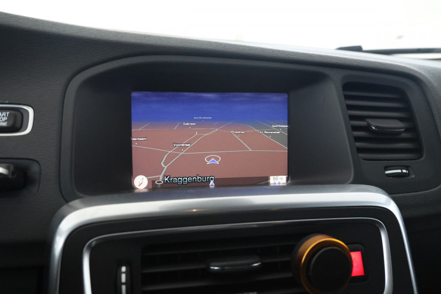 Volvo V60 1.5 T3 Polar+ Automaat, Winter pakket! Cruise Volvo V60 1.5 T3 Polar+ Automaat, Winter pakket! Cruise