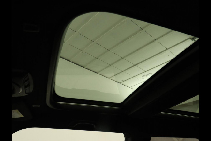 MINI Cooper S 2.0 60 Years | Panoramadak | Stoelverwarming | Leder | Head-Up | Park Assist | Carplay | Navigatie | Keyless | Full LED | Harman/Kardon | Climate control | Cruise control