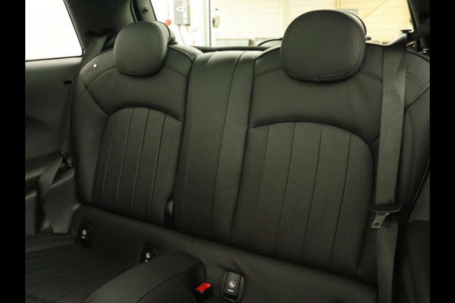 MINI Cooper S 2.0 60 Years | Panoramadak | Stoelverwarming | Leder | Head-Up | Park Assist | Carplay | Navigatie | Keyless | Full LED | Harman/Kardon | Climate control | Cruise control