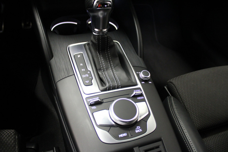 Audi A3 Limousine 35 TFSI CoD Sport S Line Edition Audi A3 Limousine 35 TFSI CoD Sport S Line Edition