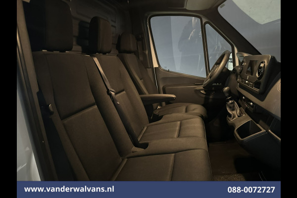 Mercedes-Benz Sprinter 315 CDI 150pk L2H1 Euro6 Airco | Camera | Apple Carplay | Cruisecontrol Android Auto, Stoelverwarming, Parkeersensoren, Bijrijdersbank Mercedes-Benz Sprinter 315 CDI 150pk L2H1 Euro6 Airco | Camera | Apple Carplay | Cruisecontrol Android Auto, Stoelverwarming, Parkeersensoren, Bijrijdersbank