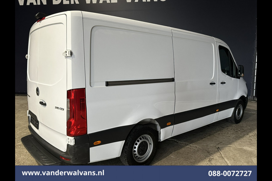 Mercedes-Benz Sprinter 315 CDI 150pk L2H1 Euro6 Airco | Camera | Apple Carplay | Cruisecontrol Android Auto, Stoelverwarming, Parkeersensoren, Bijrijdersbank Mercedes-Benz Sprinter 315 CDI 150pk L2H1 Euro6 Airco | Camera | Apple Carplay | Cruisecontrol Android Auto, Stoelverwarming, Parkeersensoren, Bijrijdersbank