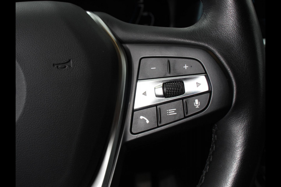 BMW 3 Serie Touring 330e Touring Sportline PHEV AUT Climate control | Adaptieve cruise control | Parkeersensoren | Navigatie | Sfeerverlichting | Stuur + stoelverwarming | Apple Carplay/ Android Auto BMW 3 Serie Touring 330e Touring Sportline PHEV AUT Climate control | Adaptieve cruise control | Parkeersensoren | Navigatie | Sfeerverlichting | Stuur + stoelverwarming | Apple Carplay/ Android Auto