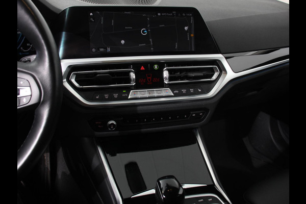 BMW 3 Serie Touring 330e Touring Sportline PHEV AUT Climate control | Adaptieve cruise control | Parkeersensoren | Navigatie | Sfeerverlichting | Stuur + stoelverwarming | Apple Carplay/ Android Auto BMW 3 Serie Touring 330e Touring Sportline PHEV AUT Climate control | Adaptieve cruise control | Parkeersensoren | Navigatie | Sfeerverlichting | Stuur + stoelverwarming | Apple Carplay/ Android Auto